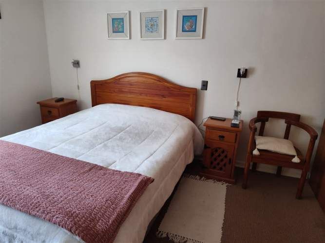 Amplia Casa De Dos Pisos En Arriendo De 5 Dorm. En Concón