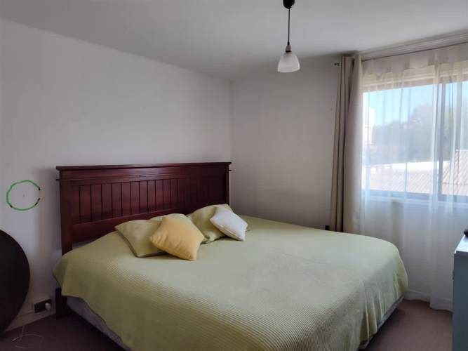 Amplia Casa De Dos Pisos En Arriendo De 5 Dorm. En Concón