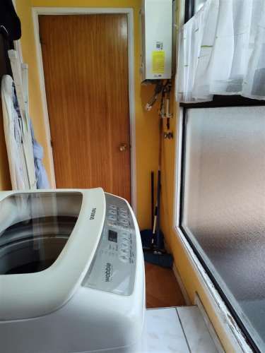 Amplia Casa De Dos Pisos En Arriendo De 5 Dorm. En Concón