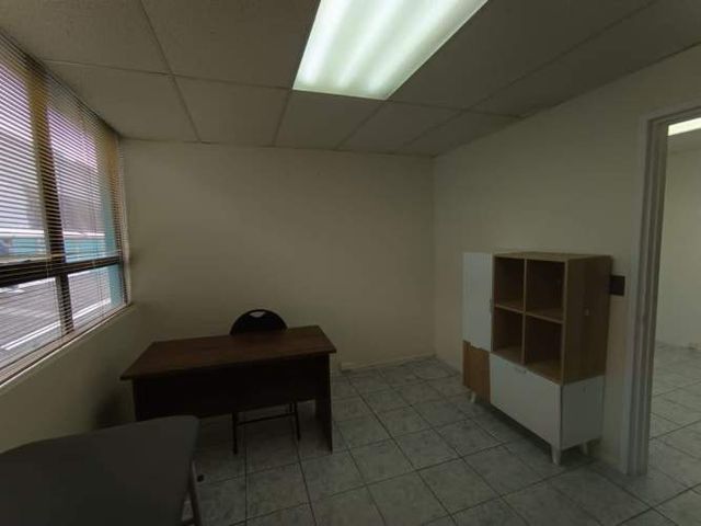 Oficina Con Ubicación Privilegiada En Viña Del Mar