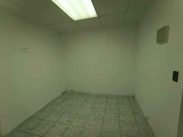 Oficina Con Ubicación Privilegiada En Viña Del Mar