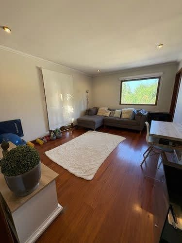 Casa En Venta De 5 Dorm. En Colina