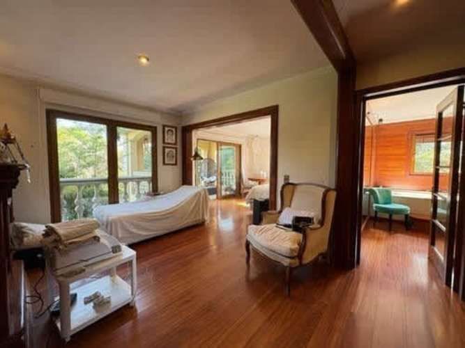 Casa En Venta De 5 Dorm. En Colina