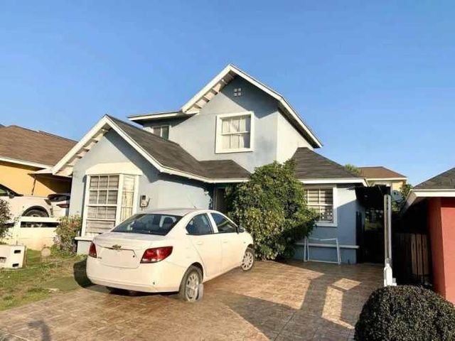 Casa En Oferta Con Piscina Sector Consolidado En Condominio