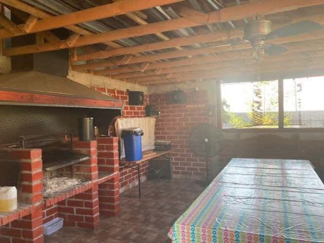 Casa En Venta De 4 Dorm. En Machalí