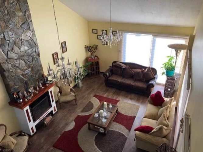 Casa En Venta De 4 Dorm. En Machalí