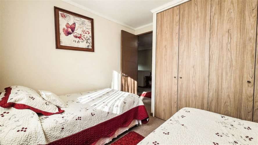 Casa Esquina Grande Con 3 Est. 3 Dor. + Estar En Condomi