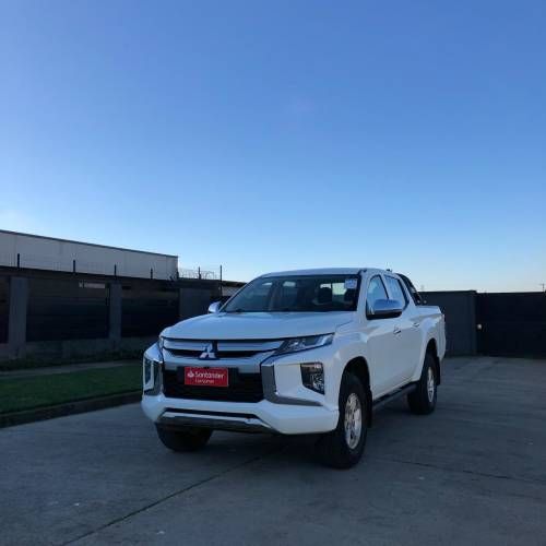 MITSUBISHI L200 KATANA CRT 2.4 MT 4X4 2021 ÚNICO DUEO