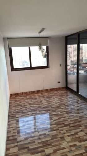 AMPLIO DEPARTAMENTO A PASOS GRAN AVENIDA