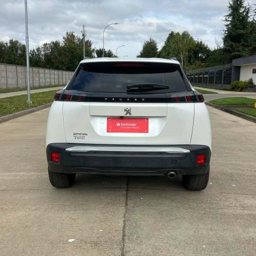 PEUGEOT 2008 ALLURE BLUE HDI 1.5 AT 2022