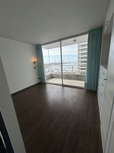 DEPARTAMENTO A POCOS METROS DEL PUERTO