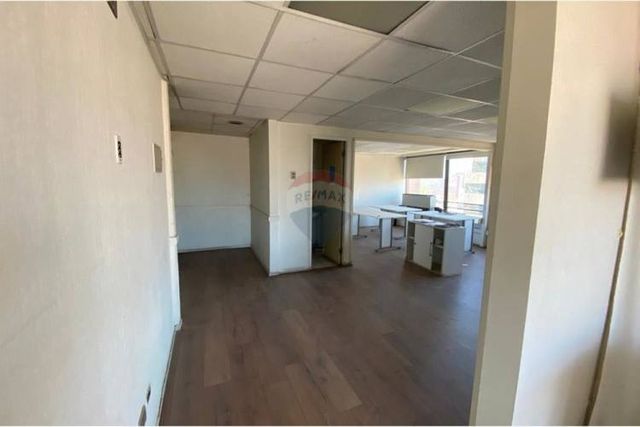 ¡oficina en nueva providencia: inversión ideal!