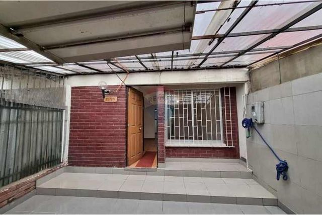 Casa familiar con excelente conectividad