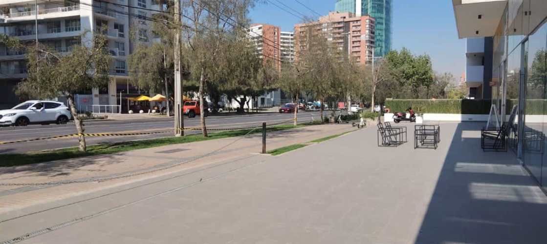 LOCAL COMERCIAL Los Condes/Apoquindo