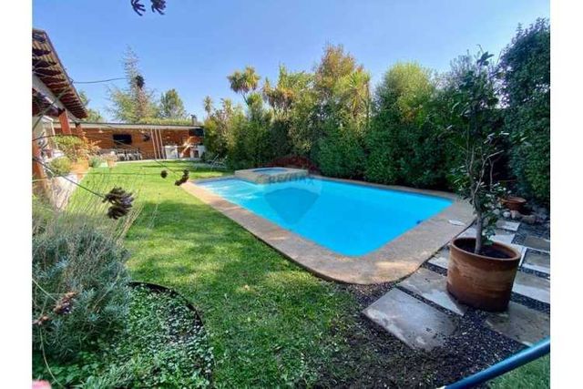 Casa de lujo en peñalolén: ¡tu nuevo hogar!