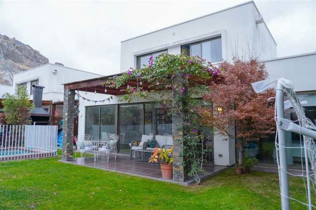 CASA Condominio Lado Copec Chamisero