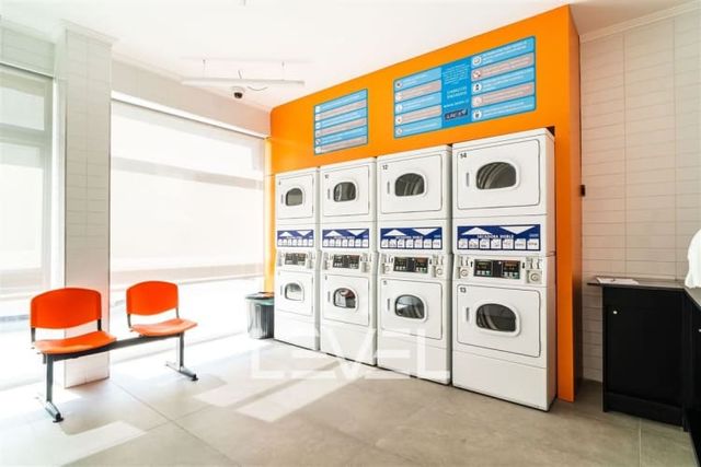 Depto Nueva Andres Bello 1826, Piso 9, Vista Poniente