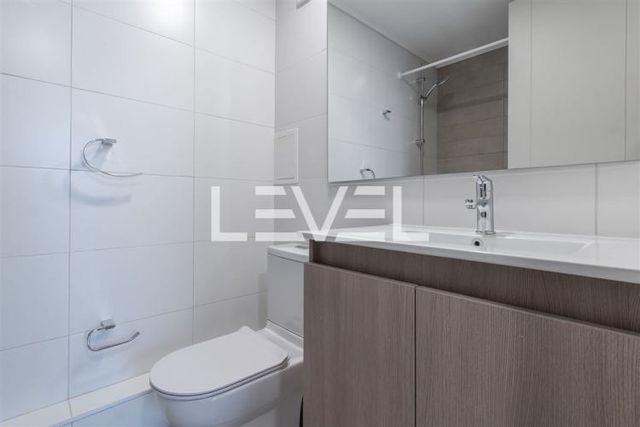 Depto Las Acacias 7604, Piso 2. Vista Poniente