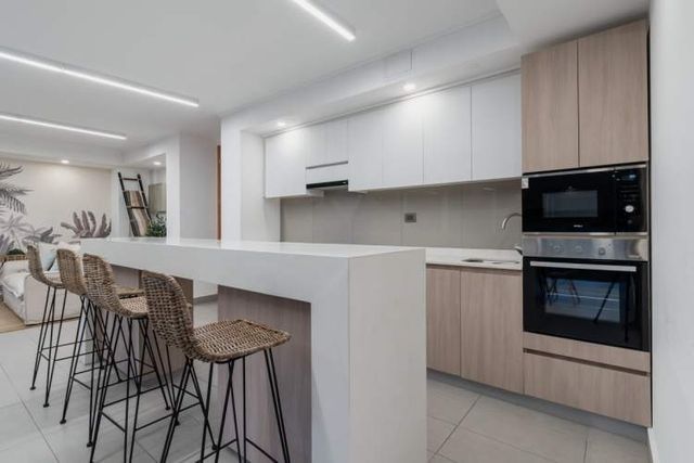 Depto Las Acacias 7604, Piso 2. Vista Poniente