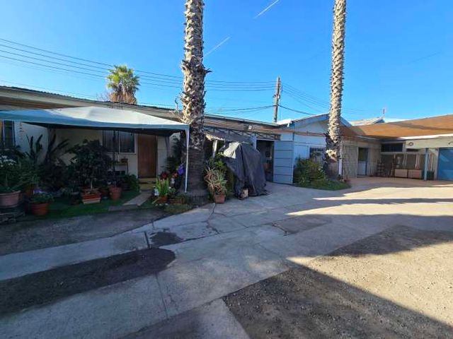 CENTRO DE BUIN: BODEGA Y LOCALES COMERCIALES EN 2.180 MT2