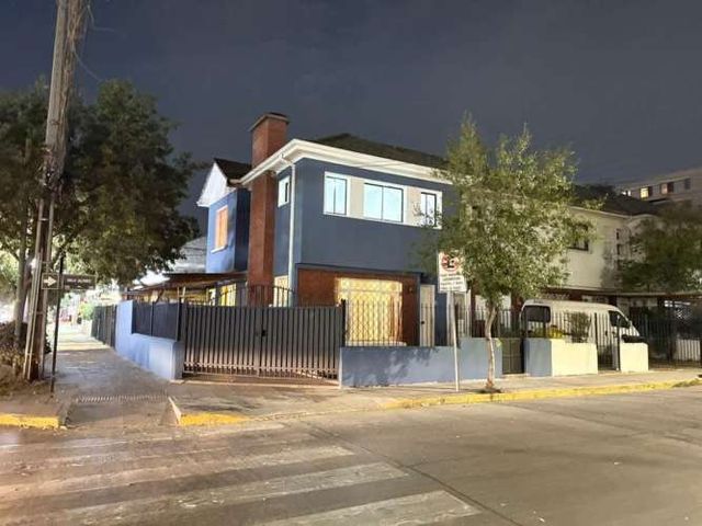 Casa En Venta 4 Dormitorios Y 3 Baños En Manuel Montt