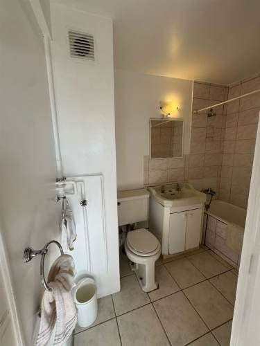 Departamento En Venta De 3 Dorm. Laguna Redonda