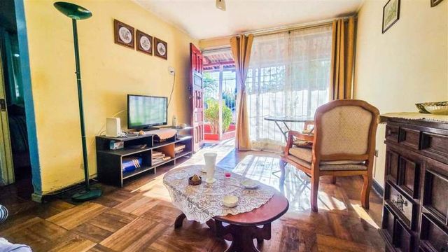 Casa 3 Dorm. Metro Av. Central El Bosque