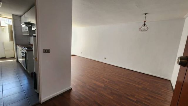 Departamento En Venta De 3 Dorm. En Santiago