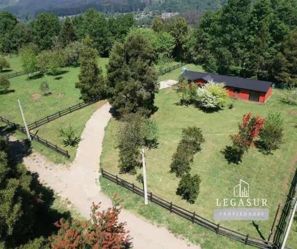 Casa En Venta De 4 Dorm. En Los Lagos