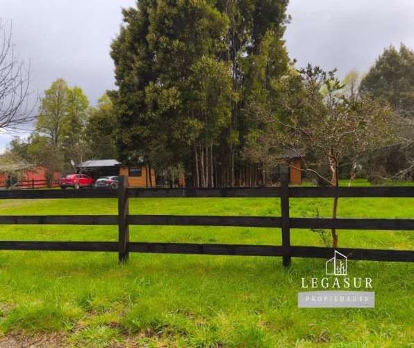 Casa En Venta De 4 Dorm. En Los Lagos