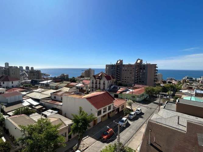 Departamento En Venta De 3 Dorm. En Viña Del Mar