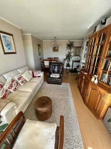 Departamento En Venta De 3 Dorm. En Viña Del Mar