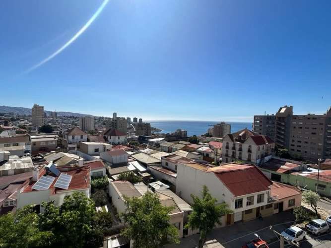 Departamento En Venta De 3 Dorm. En Viña Del Mar