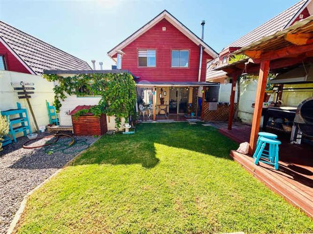 Amplia Casa En Venta De 4 Dorm. En Villa Alemana