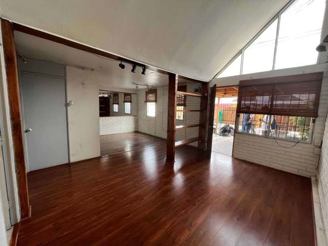 Casa 4D/3B a pasos de Gabriela Pte. (122699)