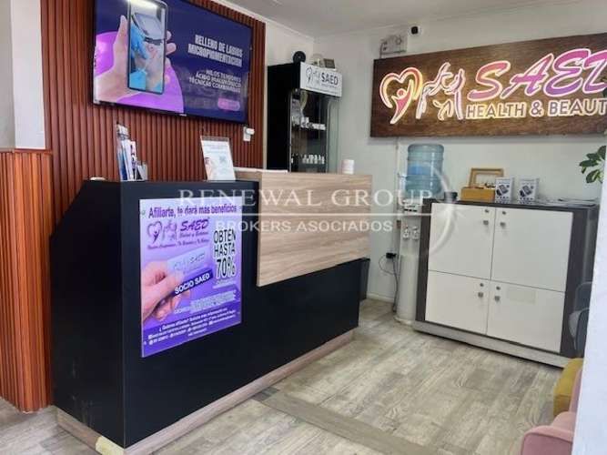 Amplio local comercial con excelente ubicacio (122702)