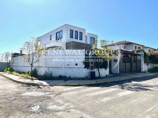 Linda y bien mantenida casa, 4 D 5B (122711)