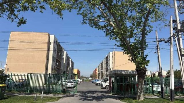 ARRIENDO, El Bosque, Dpto Con Estacionamiento y GG