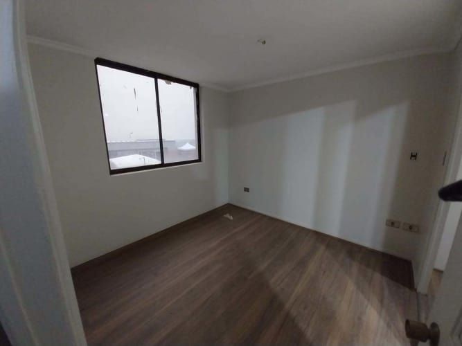 Departamento en venta c/ estacionamiento en Centro Histórico de Santiago