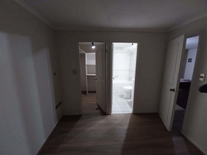 Departamento en venta c/ estacionamiento en Centro Histórico de Santiago