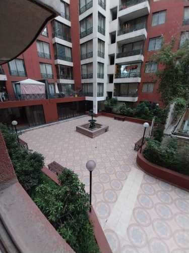 Departamento en venta c/ estacionamiento en Centro Histórico de Santiago