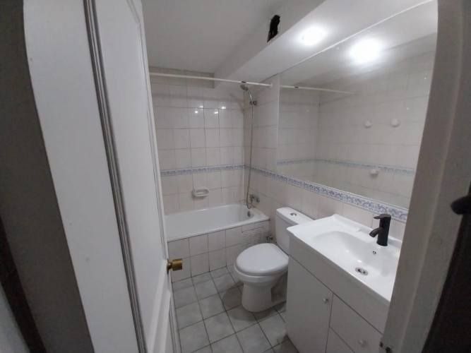 Departamento en venta c/ estacionamiento en Centro Histórico de Santiago