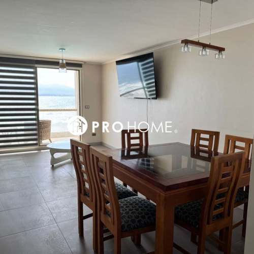 Descubre el lujo de vivir en una laguna privada