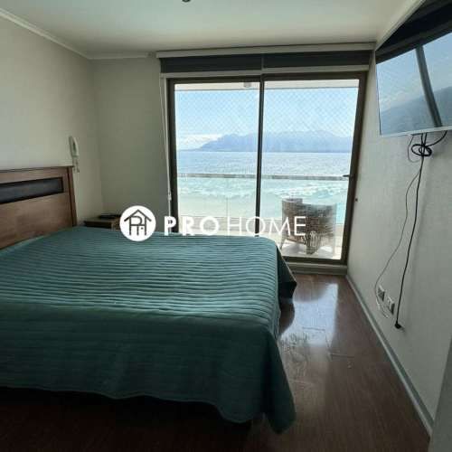 Descubre el lujo de vivir en una laguna privada