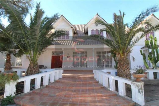 CASA Francisco de Aguirre, esquina Los Carreras