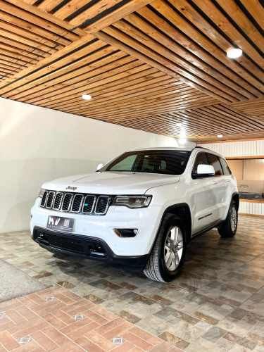 JEEP GRAND CHEROKEE LAREDO 4X4
