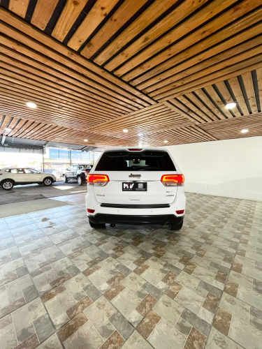 JEEP GRAND CHEROKEE LAREDO 4X4