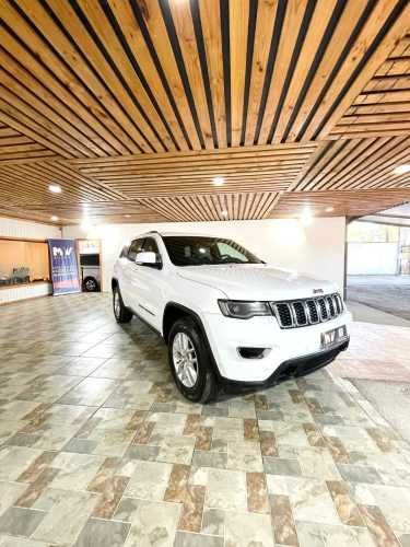 JEEP GRAND CHEROKEE LAREDO 4X4