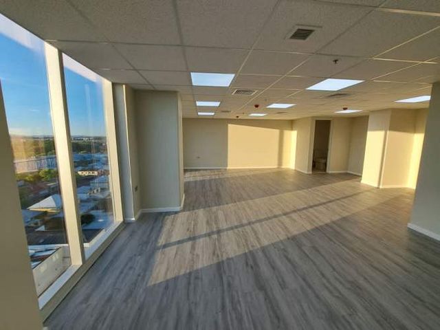Arriendo Oficina Edificio Paseo Los Héroes
