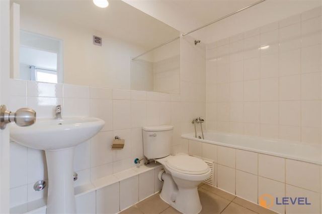 Depto 3 Dormitorios y 1 Baño con Terraza, Goycolea 1188